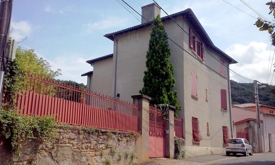 Le Relais Des Dames Bed & Breakfast Neuville sur Saone Bagian luar foto