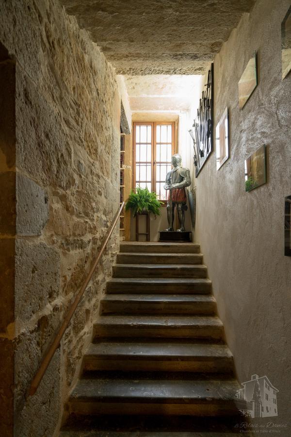 Le Relais Des Dames Bed & Breakfast Neuville sur Saone Bagian luar foto