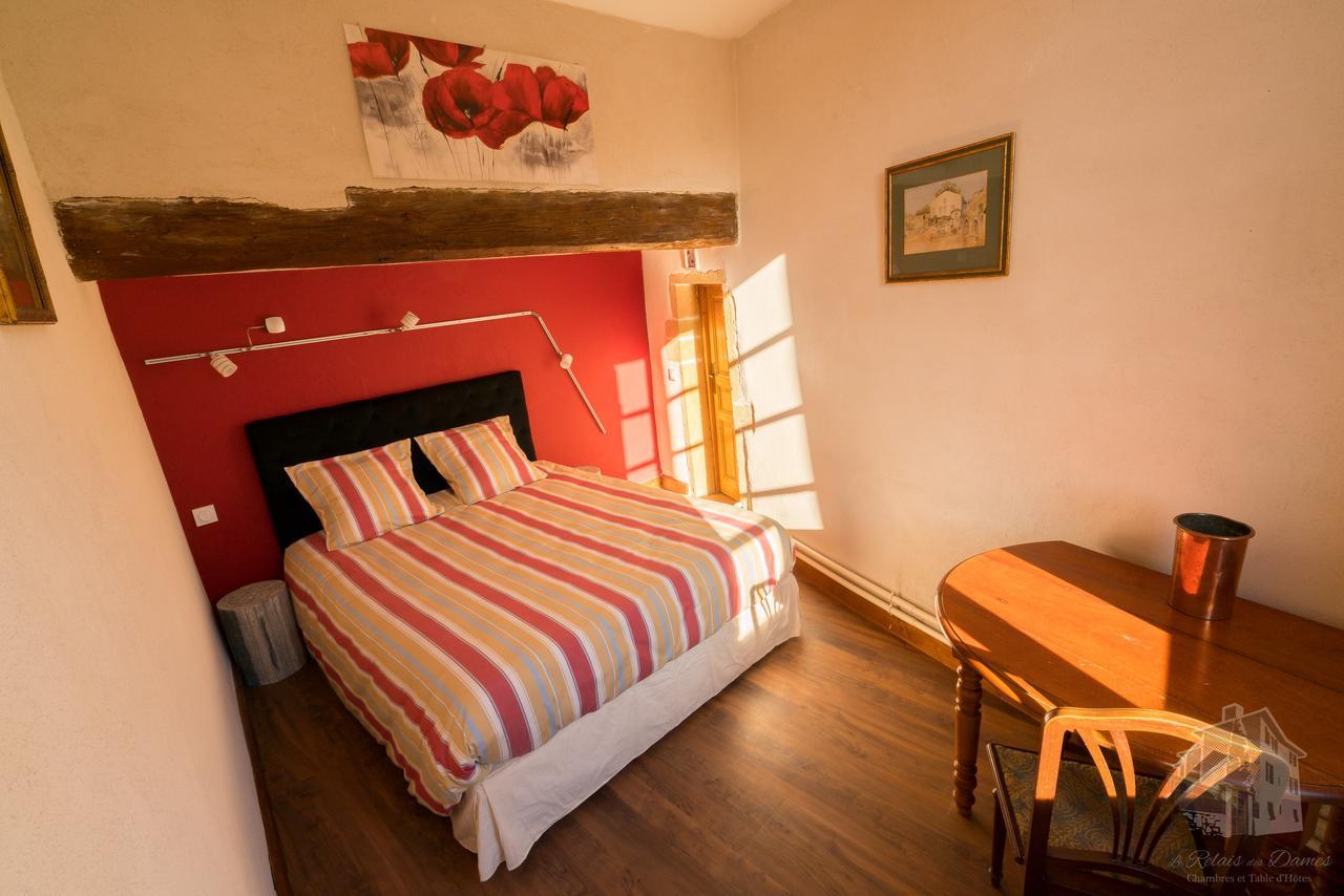 Le Relais Des Dames Bed & Breakfast Neuville sur Saone Bagian luar foto